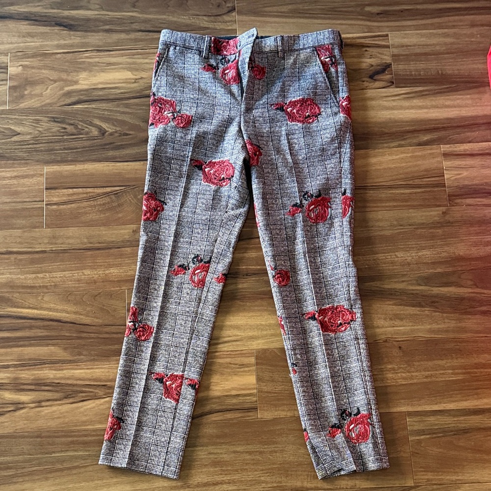 Straight Pants with Red Rose embroidery